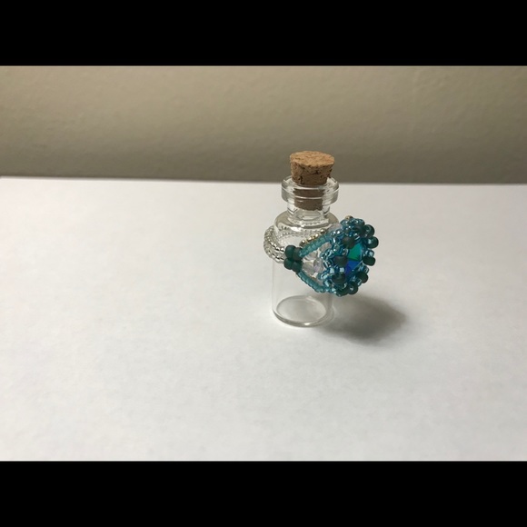 Handmade Beaded Ring - Picture 8 of 9
